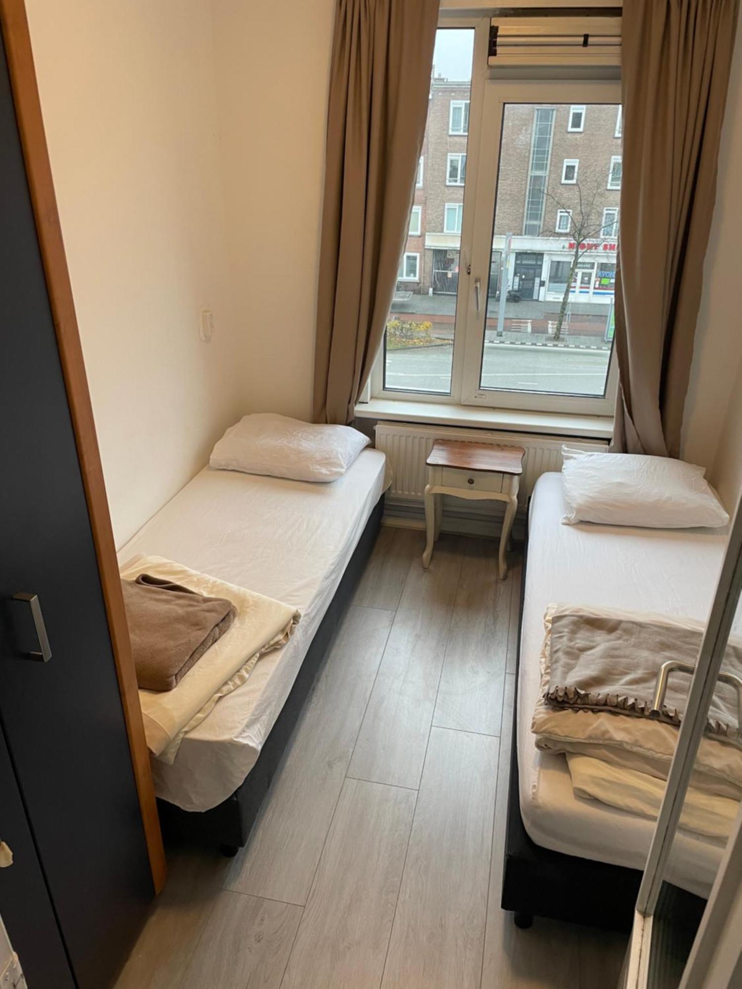 Sunny And Spacious Apartment Rotterdam Bagian luar foto